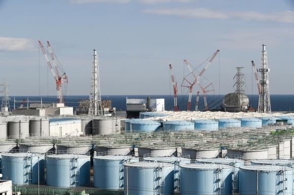 일본 후쿠시마 원전의 방사능 오염수 저장탱크. EPA 연합뉴스