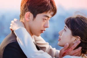 “로맨스 급물살”...‘스타트업’ 남주혁♥배수지 초근접샷 공개 [EN스타]