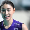 ‘배구여제’ 김연경·‘말리특급’ 케이타 V리그 1라운드 MVP 차지