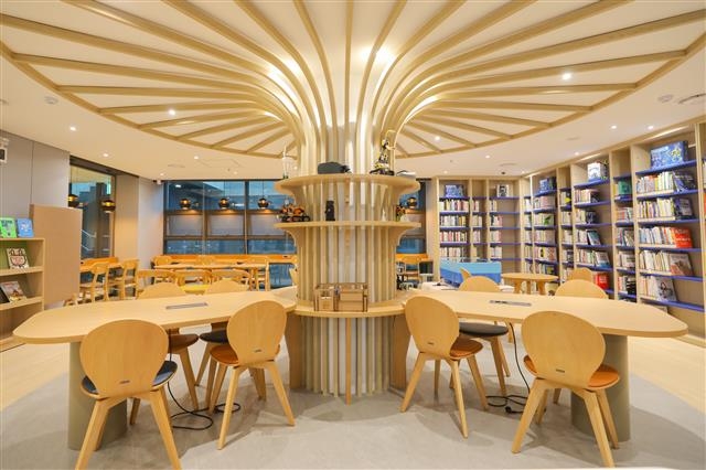 지하 1층에는 창작 공간 ‘스마트메이커팩토리’로 구성돼 있다. 서초구 제공