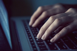 아동 성착취물 2254개 구매했는데…“자백·반성” 집행유예