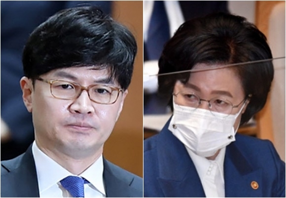 한동훈 검사장, 추미애 전 법무부 장관. 연합뉴스