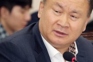 공수처 출범 후 추미애·윤석열 동반 퇴진?… “리더십 붕괴, 직책 수행 어려워”