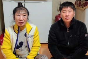 ‘35살 나이차’ 다정한 부부, 또 논란 “티켓다방 운영 NO”