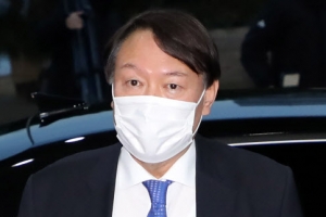 [속보] 복귀한 윤석열 “헌법정신·법치주의 수호 위해 최선 다하겠다”