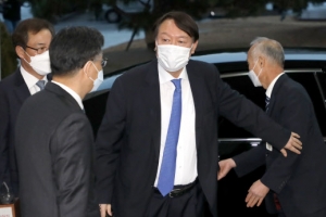 기세등등 尹 “헌법정신·법치주의 수호에 최선”