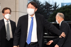 [서울포토] ‘직무 복귀’ 돌아온 윤석열 검찰총장