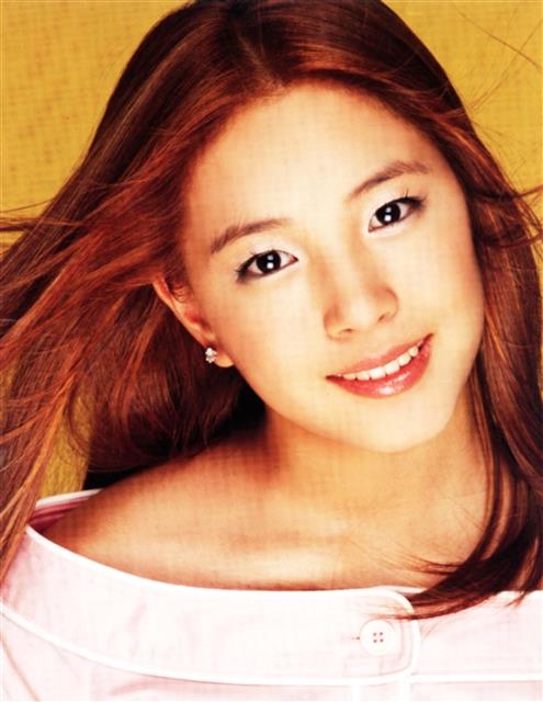 2000년 만 13세의 나이로 데뷔한 보아는 당시 뛰어난 실력으로 등장 직후부터 큰 인기를 얻었다. 서울신문 DB