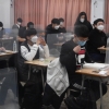 [서울포토] ‘최선을 다해서’ 수능 시작 기다리는 수험생들