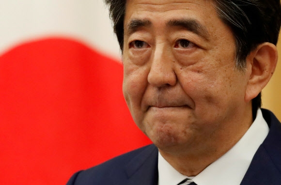 아베 신조 전 일본 총리.  로이터 연합뉴스