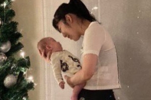 [포토] ‘비혼모’ 사유리, 아들과 첫 크리스마스 ‘찰칵’