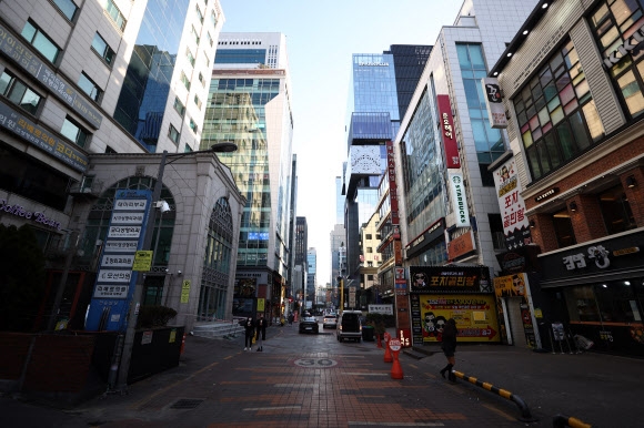 연말 토요일 오후, 한산한 강남