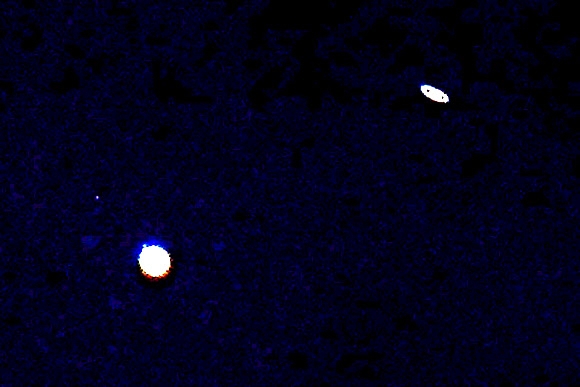 미국 캔자스주 에저턴에서 21일(현지시간) 관측된 목성(아래)과 토성 모습. 에저턴 AP 연합뉴스