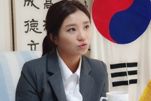 ‘달님은 영창으로’ 김소연 변호사, 尹캠프 합류 알려지자마자 해촉