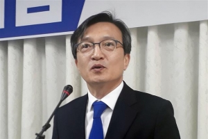 “피 맛 보려는 무리들에 살점 내줘” 박준영 옹호한 김의겸…野, “민주 2중대”