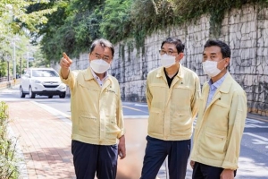 50년 만에 제모습 찾은 아차산… 광진 주민 쉼터로