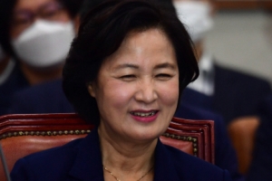 ‘추윤대전’ 끝나지 않았다…윤석열 탄핵론 힘 싣는 秋