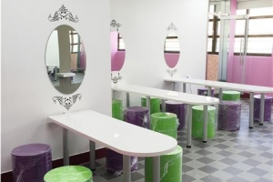 요즘 아이들 ‘셀카 맛집’ 화장실… “아이 좋아” 환호성 터진 비밀은