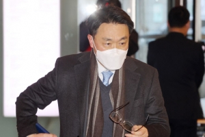 지하철 출근, 김진욱 공수처장 후보자 “1호 수사대상 없다”