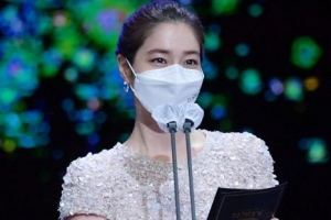 [포토] 이민정, 마스크 뚫고 나온 미모