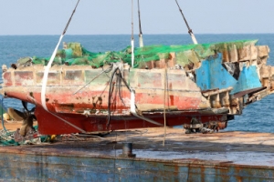 [포토] ‘모습 드러낸’ 32명민호 선체