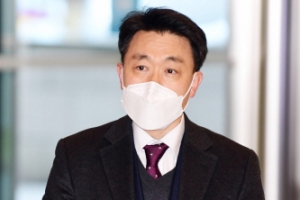 공수처장 야당 측 추천위원, 김진욱 청문회 앞두고 위헌심판 신청