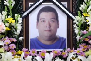 故 빅죠, 영정 속 마지막 모습...홀라당 멤버 박사장 조문