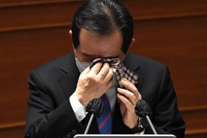 코로나19 자영업자 고통에 울컥한 정세균 “자영업자 눈물 어떻게 닦아주나”