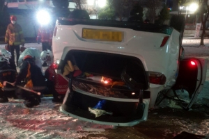 [포토] 술 취한 20대, 훔친 택시 타고 달아나다 전복사고