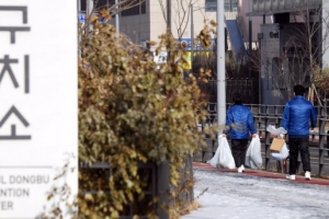 교정공무원 내년 예산 37% 증액… “과밀화된 환경 바꿔야”[매 맞는 교도관]