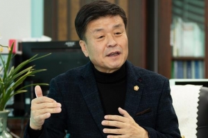 연수비 ‘셀프 삭감’… 주민과 함께 한 은평의회