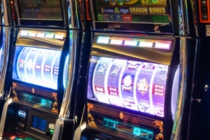 강원랜드 슬롯머신서 2400만원 훔친 외국인 도둑 1년만에 국내 송환