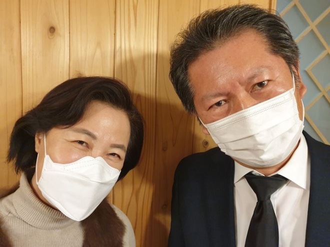 추미애(왼쪽) 법무부장관과 정청래 의원. 출처:정청래 페이스북