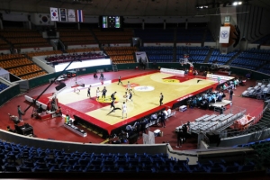 그동안 성실히 참여했는데… FIBA 갑질에 흔들리는 한국 농구