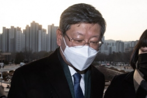 경찰, 이용구 사건 관련자 42명 조사