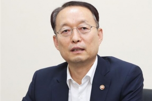 檢, ‘월성 원전 핵심’ 백운규 이번 주 영장 청구할 듯