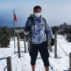 코로나 극복 염원하며 한라산 눈길 오른 ‘맨발의 사나이’