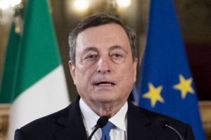 이탈리아 드라기 총리 “재임 중 1억 연봉 전부 포기” 서약