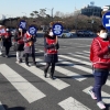 “고용승계 공약 이행하라” 청와대로 간 LG트윈타워 청소노동자들