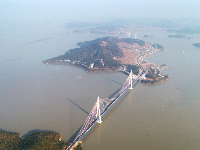 오는 3월 준공하는 신안 임자대교가 10일부터 오는 15일까지 임시 개통한다. 