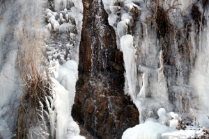 우수 지나 한풀 꺾이는 추위