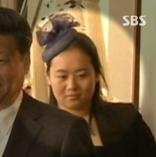 시진핑 중국 국가주석의 딸 시밍쩌로 추정되는 여성. SBS 캡처