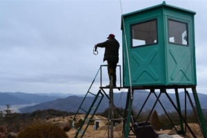 “산불 느는데 감시인력 없어요”…재정자립도 낮은 지자체의 호소