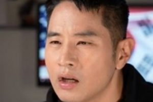 “평등 위배” vs “사익 달성”…유승준, 비자발급 소송 다음달 선고