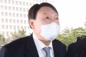 [속보] 청와대, 윤석열 총장 사의 1시간 만에 수리