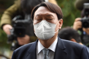 尹 없는 대검, 오늘부터 조남관 ‘직무대행’ 체제