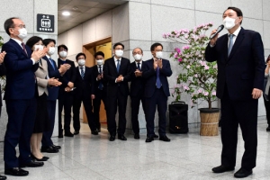‘청부고발 의혹’ 결국 공수처가 윤석열 겨누나...대검 감찰과 조사 착수