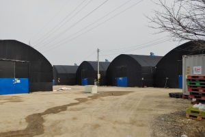 금형공장·물류창고·제조업 등 버젓이… 목감천 주변 불법하우스 영업 “백태”