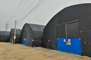 투기 노린 하우스엔 공장·고물상… 보상비에 임대수입까지 챙겨