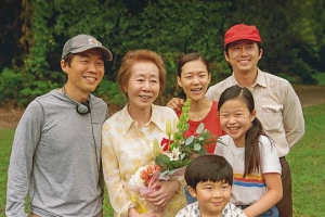 정이삭 감독 “할머니가 심은 미나리, 잘 자라 축복 된 듯”